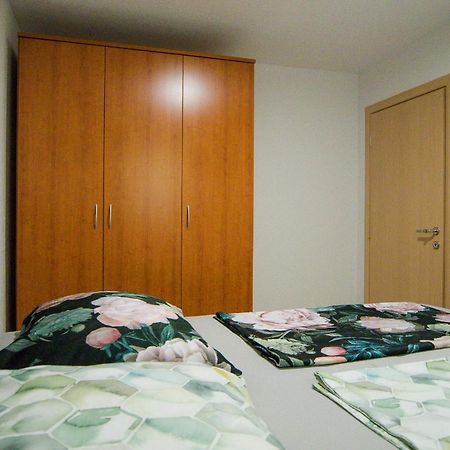 צלינה Apartments Ivica & Marica מראה חיצוני תמונה