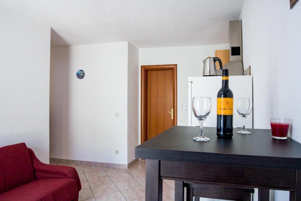 צלינה Apartments Ivica & Marica מראה חיצוני תמונה