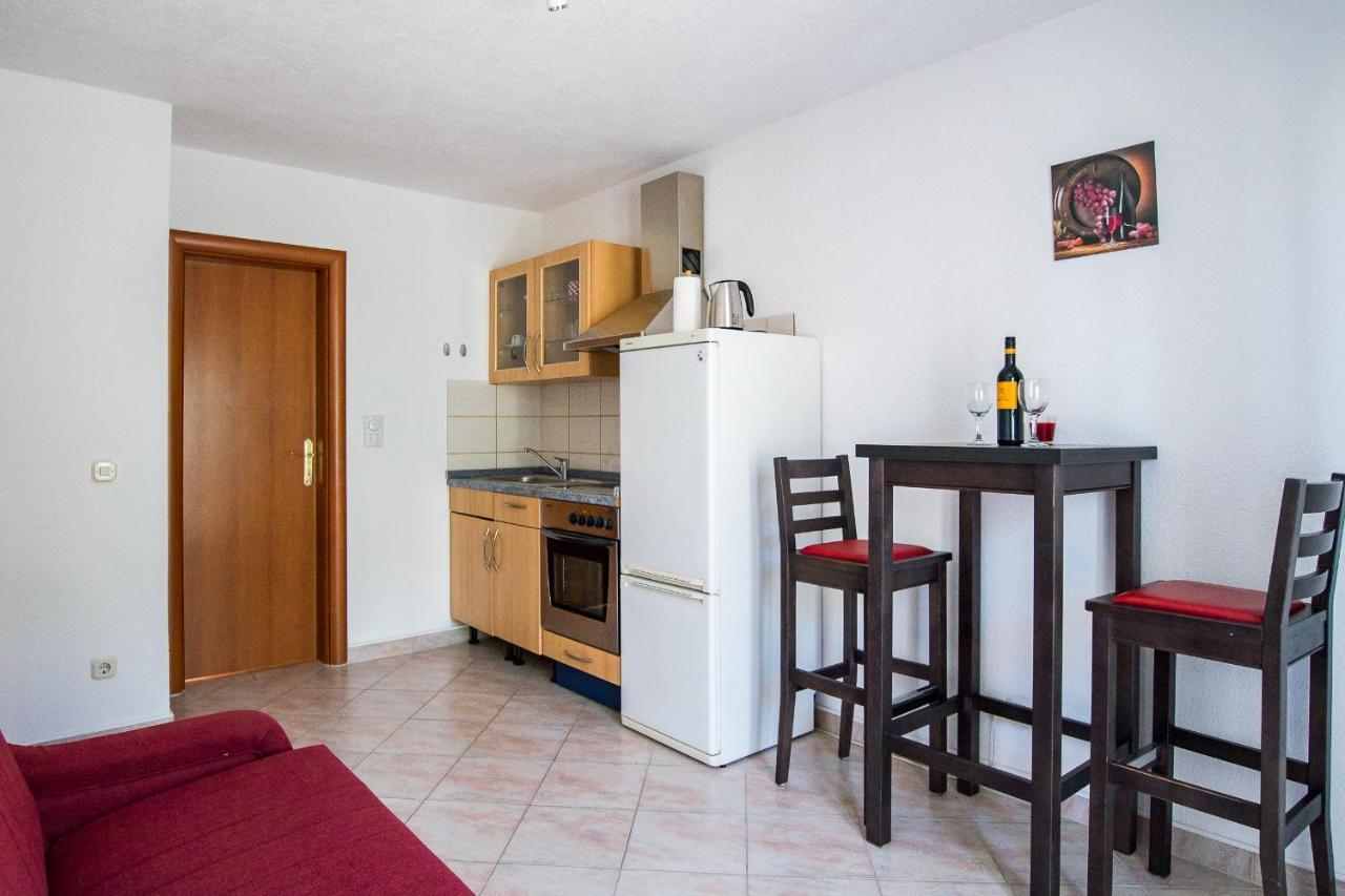 צלינה Apartments Ivica & Marica מראה חיצוני תמונה